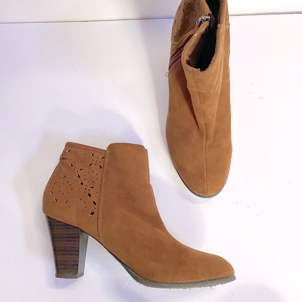American Eagle Brown Suede Booties